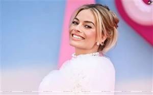 Margot Robbie
